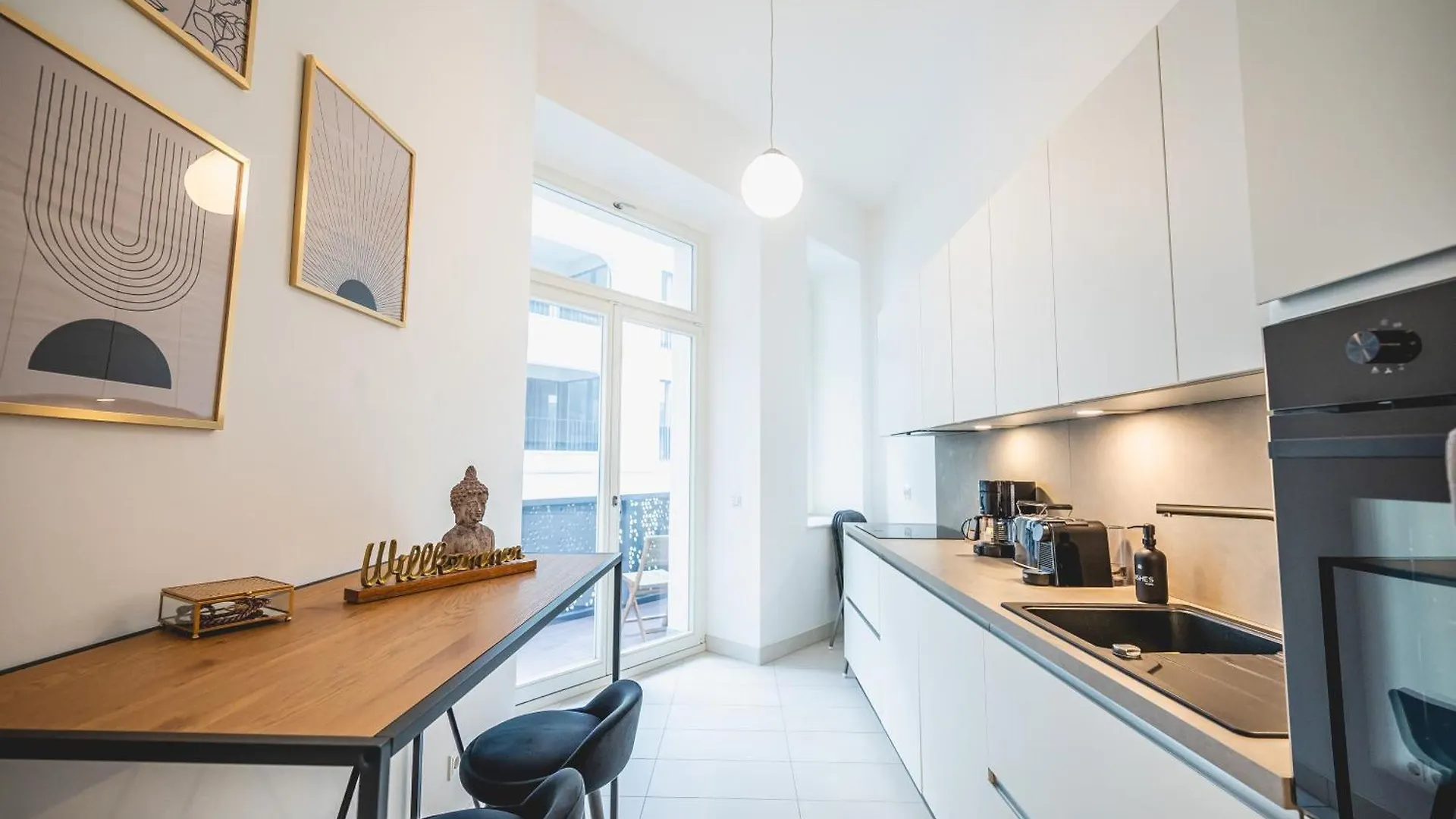 Tip! Design-Apartment In Toplage 75Qm In Szeneviertel Dresda Germania