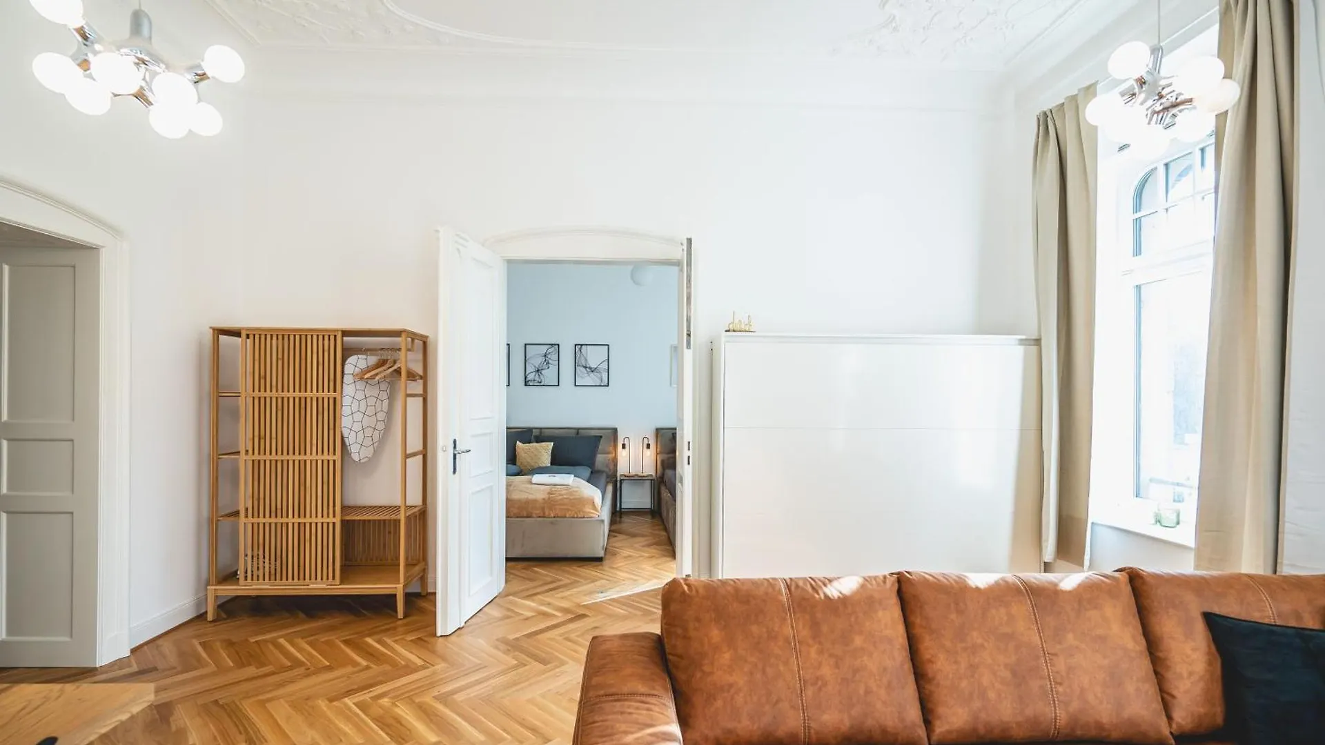 Tip! Design-Apartment In Toplage 75Qm In Szeneviertel Dresda 0*,  Germania