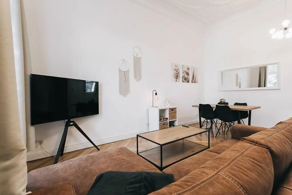 Tip! Design-Apartment In Toplage 75Qm In Szeneviertel Dresda 0*,